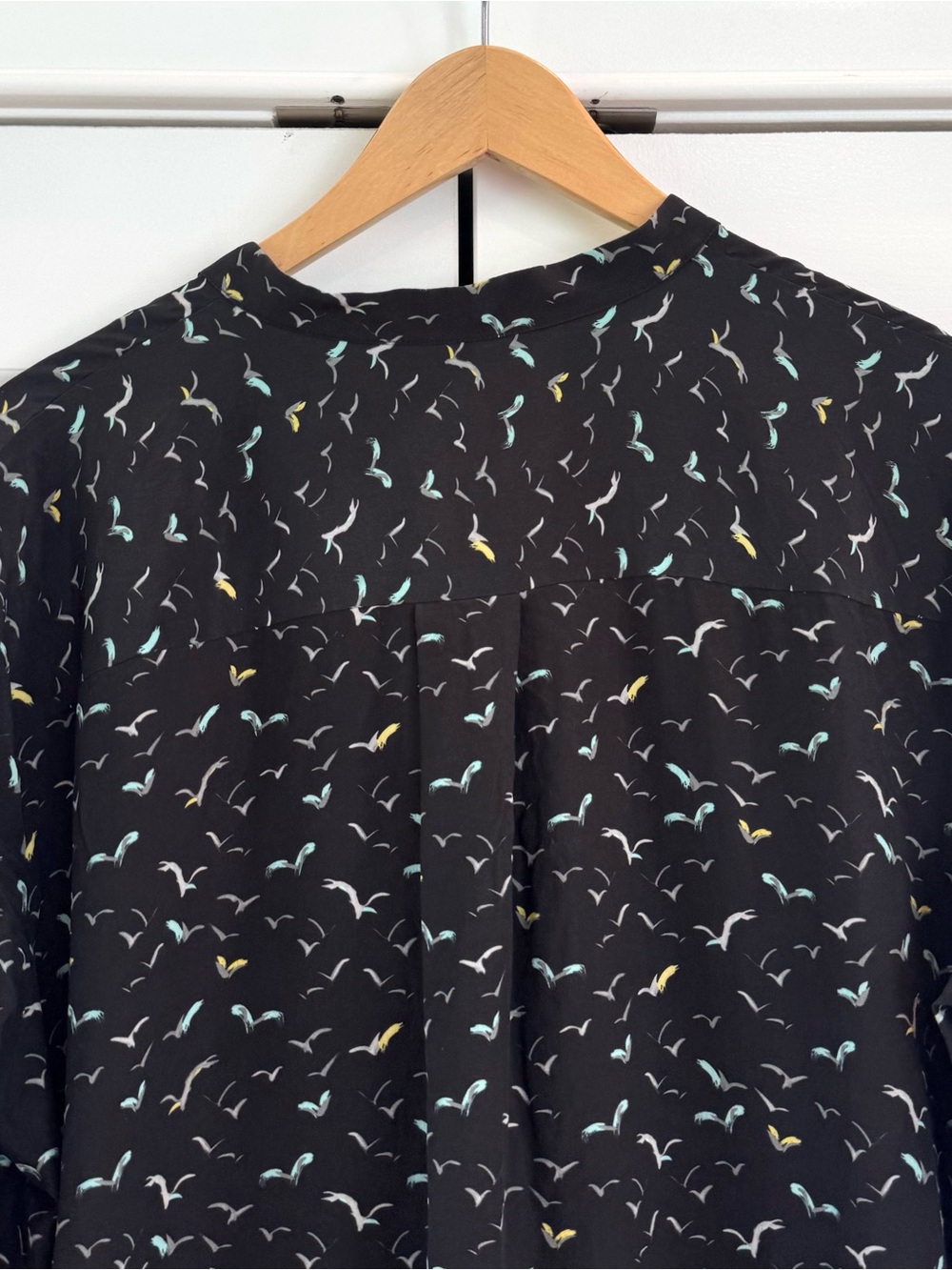 Lafayette 148 Silk Blouse Button Down Black Bird Print Long Sleeve Size XL - Picture 4 of 7